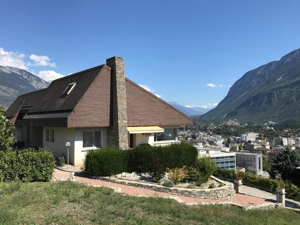 Les Murets Bed & Breakfast Sierre Luaran gambar